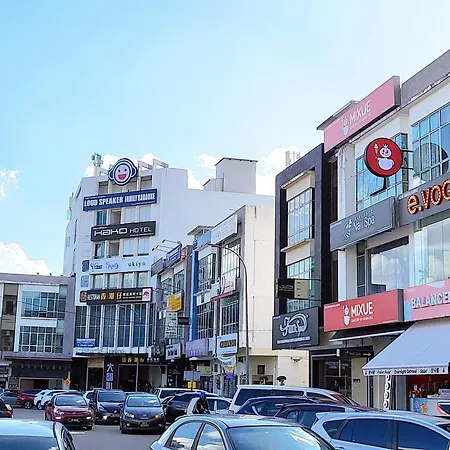 Walking Distance To Mount Austin - 6 Pax Newly Renovated Apartment Johor Bahru Exterior photo